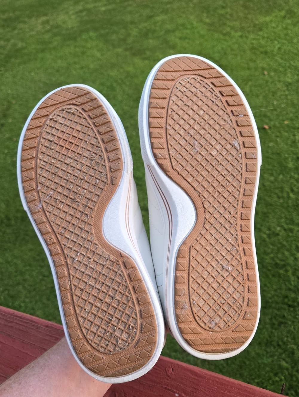 Skechers Women's White Sneakers with Rose Gold Eyelets Slip Ins 9.5 - Picture 5 of 9